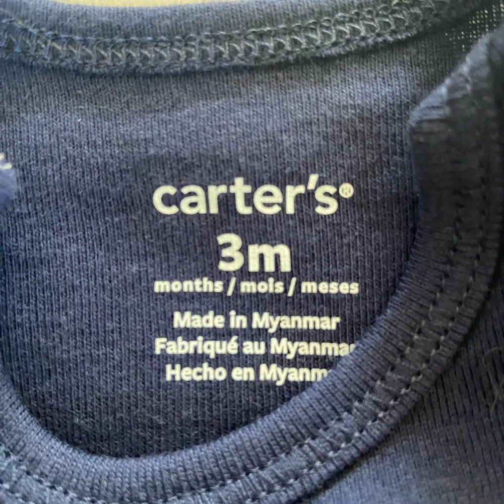 Set Of 4 NEW with graphics Carter's Bodysuit Set - Gray, Navy, Maroon, White